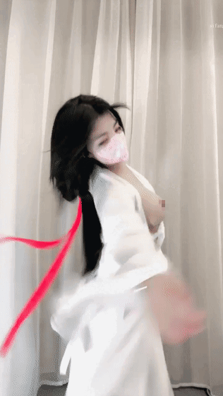 【会员求稿】√舞姬【阿冷】各式服装艳舞 一首（神话）跳进我的心！【3V】【2.99G】