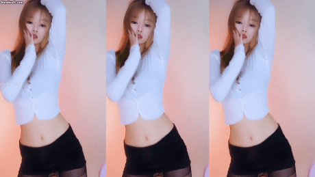 【CC 安静不了】极限骚舞 短裙黑丝 露内裤内衣 非常骚【5V】【663M】