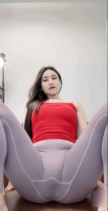 【快手福利】风骚肥臀御姐【沐沐呀】骚舞顶胯抖臀骚表情【25V】【7.45G】