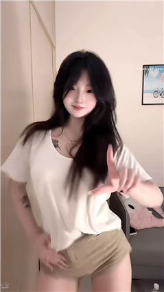 快手嫩妹小主播 高价定制裸舞自慰插穴 可爱反差萌出水【27V】【1.1G】