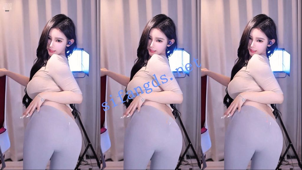 【斗鱼】谁的小棉袄呢，超火高级定制+绝顶骚舞【14V】【1.03G】