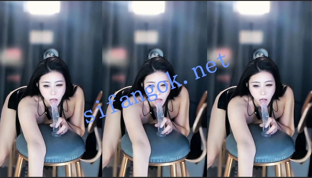 【网易CC】沐木 全裸玩转大阳具，尺度极限！！！【1V】【749M】