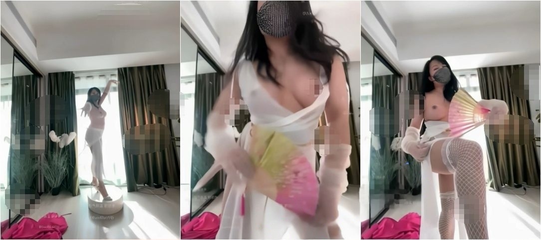 抖音 猫咪老师 舞蹈老师 露点 裸舞 抖胸 等了2年终于露点【6V】【449M】