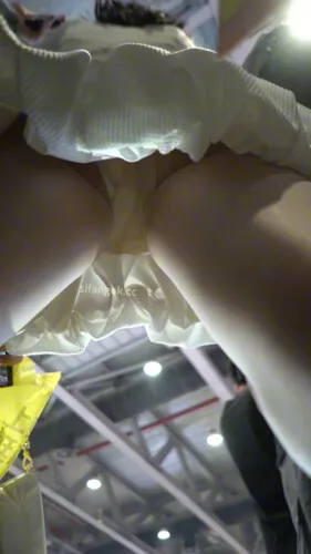 【WaltzCD】华尔兹2024系列之02连衣短裙丝袜妹【1V】【1.46G】