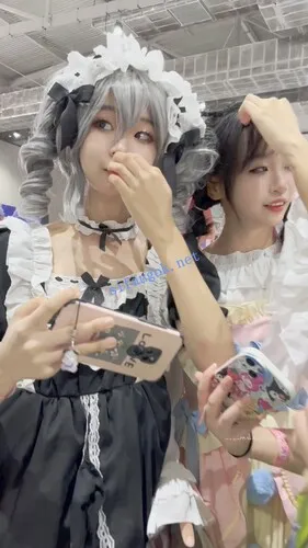 【KFC】洛丽塔裙学生妹和同学逛展·宽松白内透着黑·低角度CD【1V】【1.33G】