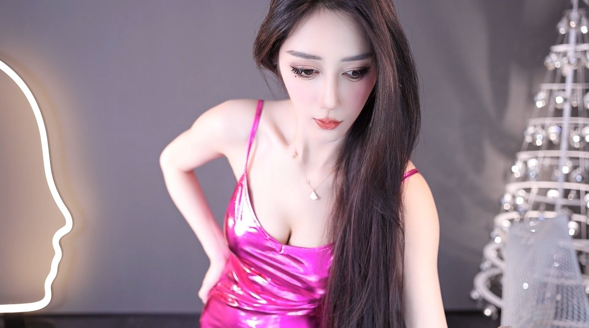 ‼️虎牙 车老板 最新内衣大长腿诱惑定制！无水印收藏版【1V】【808M】