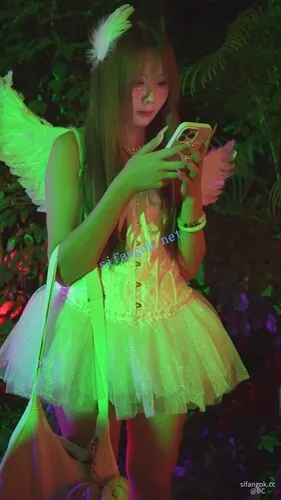 (BC-SSS-104)长腿170蕾丝裙美女..肉臀窄内夹成丁..开闪光灯CD【1V】【1.3G】 11 (BC-SSS-104)长腿170蕾丝裙美女..肉臀窄内夹成丁..开闪光灯CD【1V】【1.3G】 11