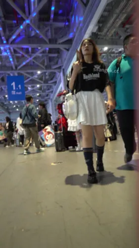 【WaltzCD】华尔兹2024系列之28胖哥的女友条纹窄内【1V】【728M】