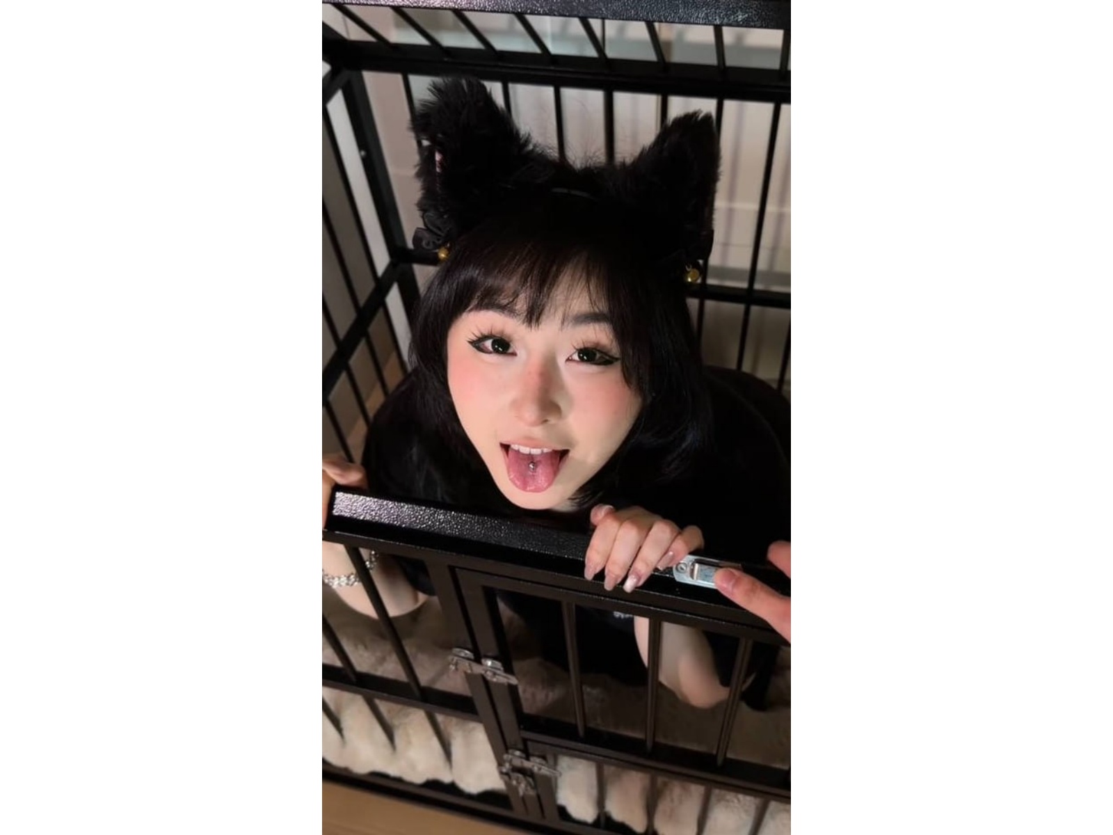 Onlyfans 噗噗 4月20日作品，汪汪小狗噗噗，好可爱 好想养一只🤩【1V】【900.8M】