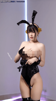 【OF meriol_chan】新加坡极品美女 炮击紫薇 好多黏液 爽翻了【1V】【1.03G】