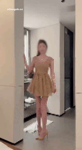 【核弹】推特顶级反差女神【一只顶美】高价付费群 超极品【7V】【4.02G】