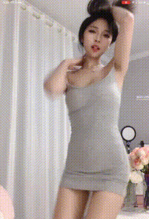 【无在线播放】抖音 02uiii-8 30万粉 无罩乳贴 抖胸舞 巨乳超弹 欠操表情【6V】【299M】