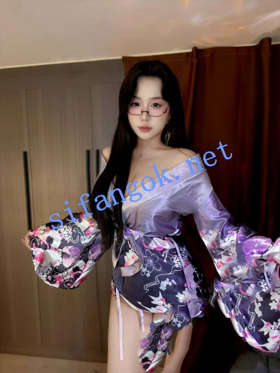 B站 米粒哩哩yoyo 超有气质良家 露脸露点 炮机插B 户外母狗【10V】【643M】