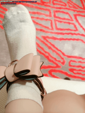 【秀人网 谢小蒽】粉色女仆狗链鞭打 手指高速摩擦高潮喷水【110P3V】【1.91G】