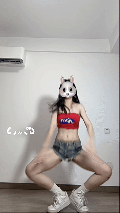 推特西西团队 新秀蚊子 VIP裸舞首发 专业动感极致美翻了！【25V】【994M】