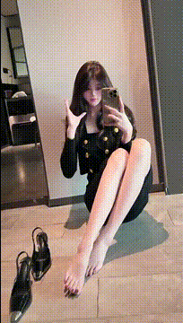 抖音 妮兔 80万粉 大长腿 撸管 足交 洗澡等 最全合集【66V】【501M】