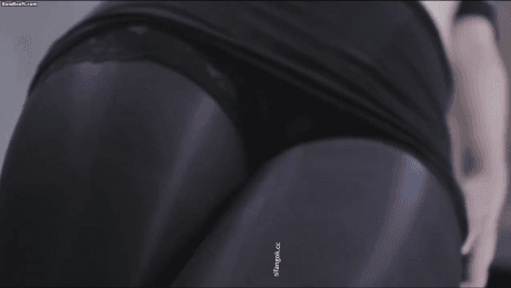 【虎牙 林婉婉】定制性感黑丝 骚内裤内衣骚舞 很顶很骚【1V】【2.25G】