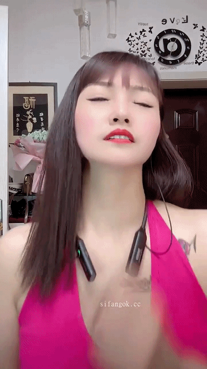 【快手福利】风骚骚舞御姐【快乐晨宝儿】抖奶口交道具②【43V】【5.83G】