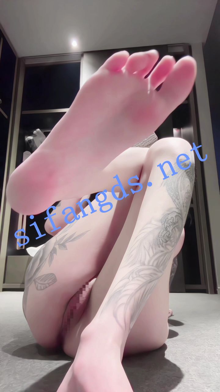 【重磅核弹】抖音超高颜值女神【祎祎Vixen】2-6月付费福利【3P39V】【248M】