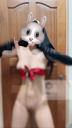 推特遮面系 RIO+以安（小乔）12月最新VIP裸舞 香软抖奶起飞【33V】【743M】